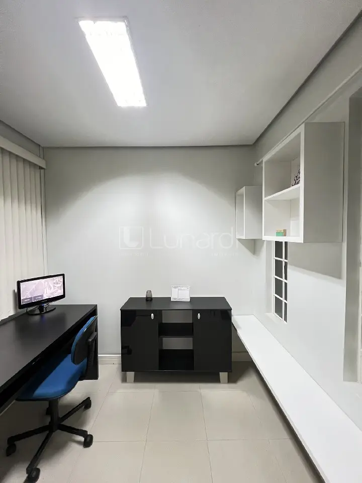 Foto Casa com 4 Dormitórios