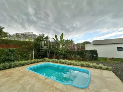 Foto Casa com 3 Dormitórios