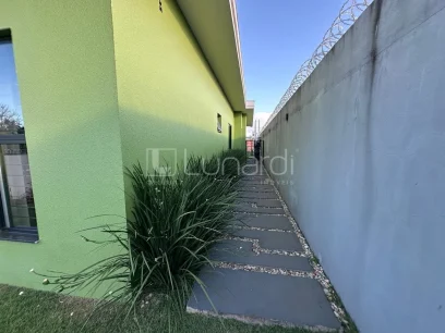 Foto Casa com 3 Dormitórios