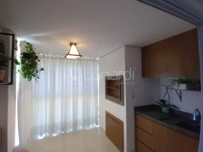 Foto Apartamento com 2 Dormitórios