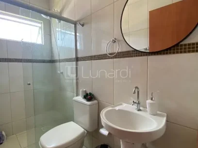 Foto Apartamento com 2 Dormitórios