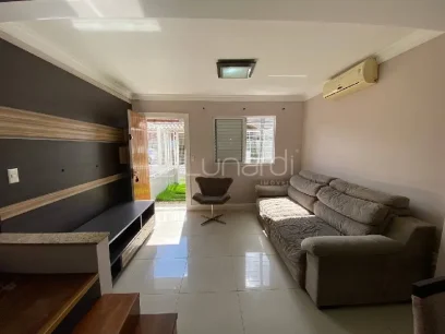 Foto Sobrado com 2 Suítes