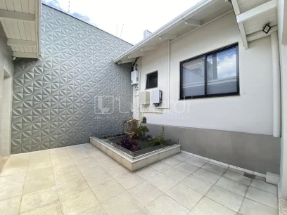 Foto Casa com 3 Dormitórios