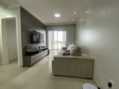 Foto Apartamento com 2 Dormitórios