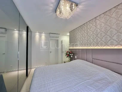 Foto Apartamento com 2 Dormitórios