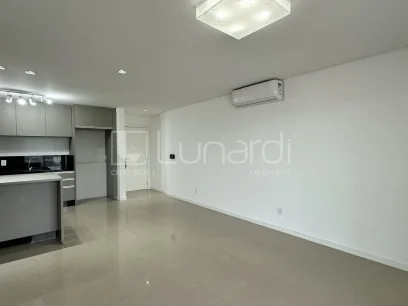 Foto Apartamento com 3 Dormitórios