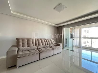 Foto Apartamento com 3 Dormitórios