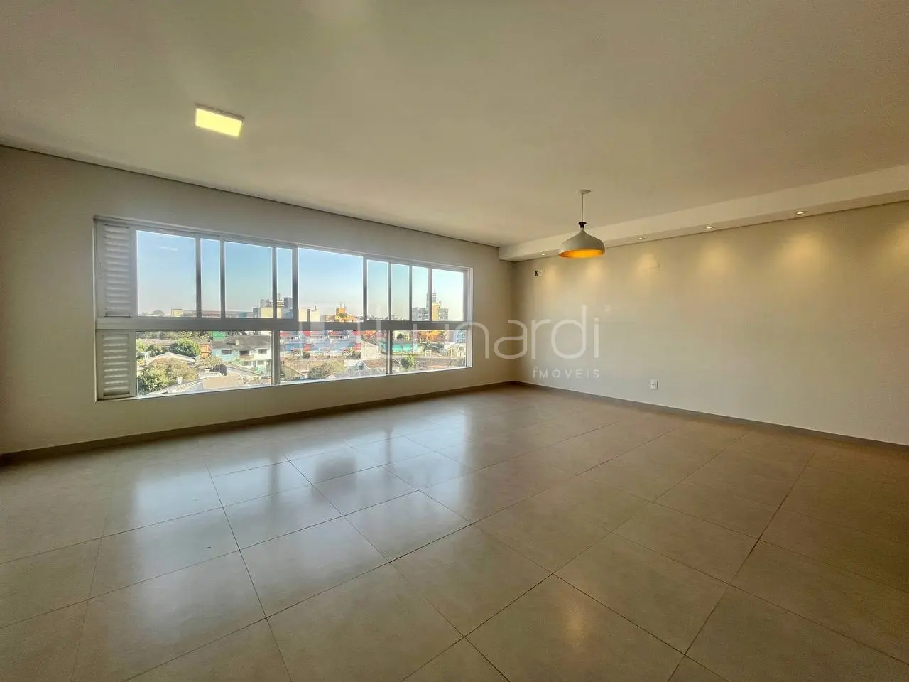 Apartamento à venda com 3 dormitórios, 2 banheiros, 2 vagas de garagens e 227m² de área privativa no bairro São Cristóvão