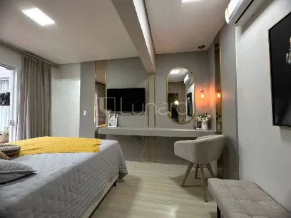 Foto Casa com 2 Dormitórios