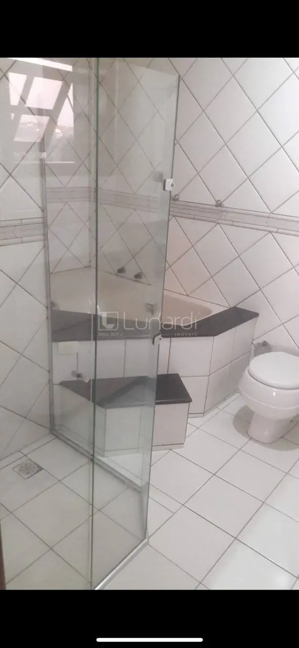 Foto Casa com 3 Dormitórios