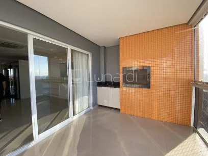 Foto Apartamento com 3 Suítes