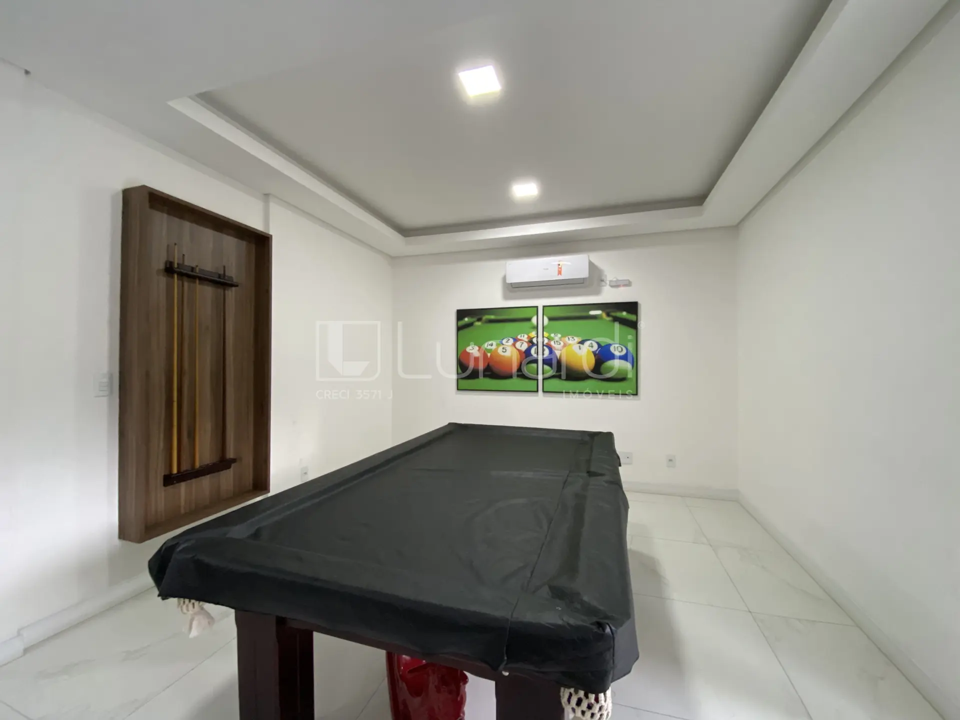 Foto Apartamento com 3 Dormitórios