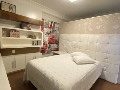 Foto Apartamento com 3 Suítes