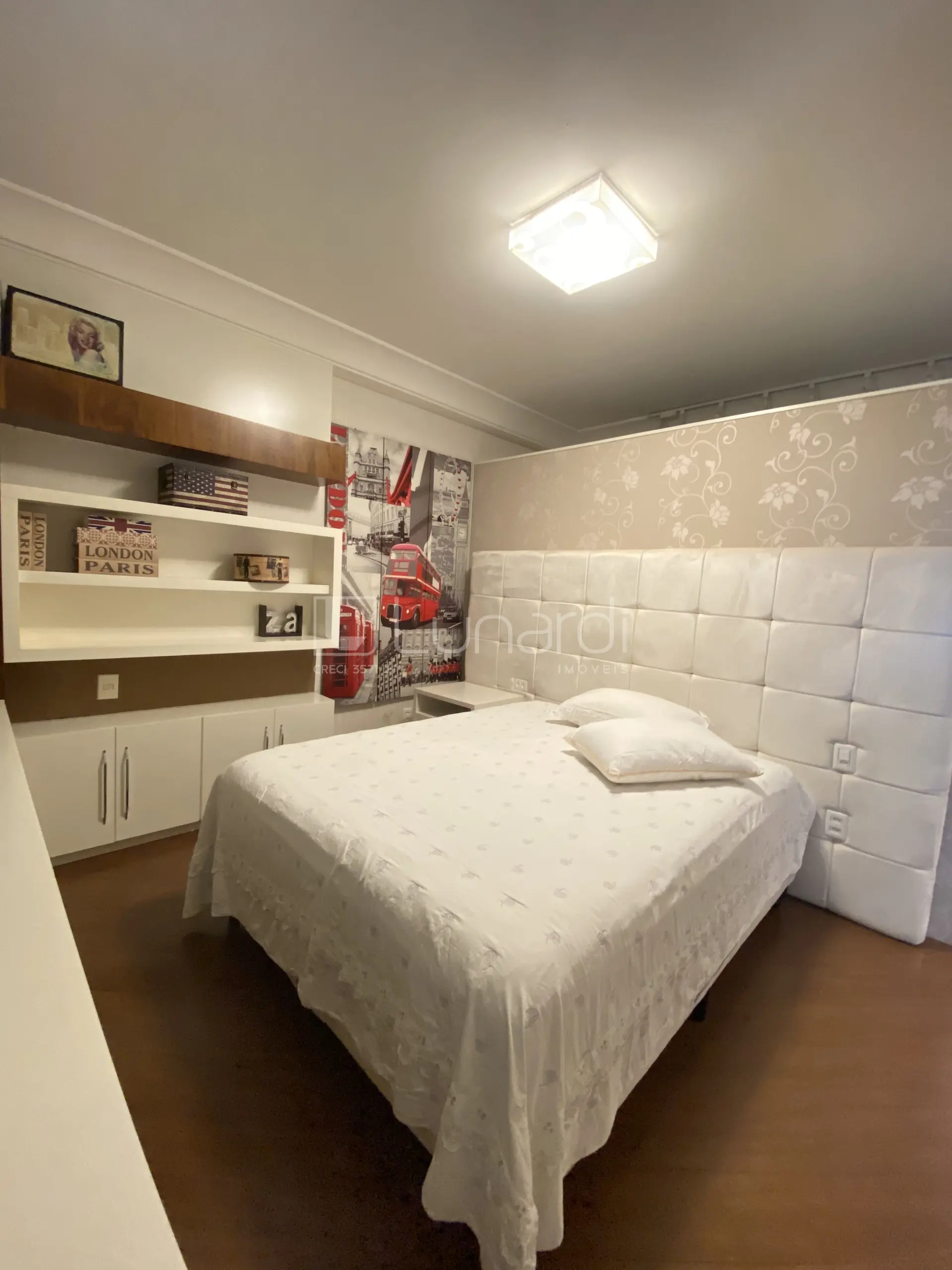 Foto Apartamento com 3 Suítes