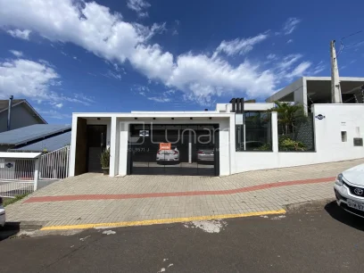 Foto Casa com 3 Dormitórios