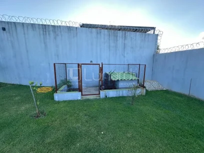 Foto Casa com 3 Dormitórios