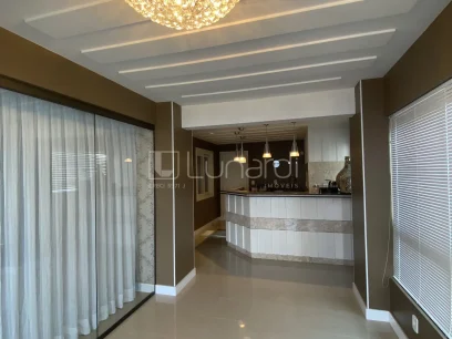 Foto Apartamento com 3 Suítes