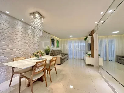 Foto Apartamento com 2 Dormitórios