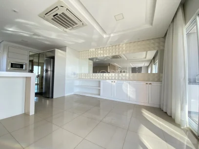 Foto Apartamento com 3 Suítes