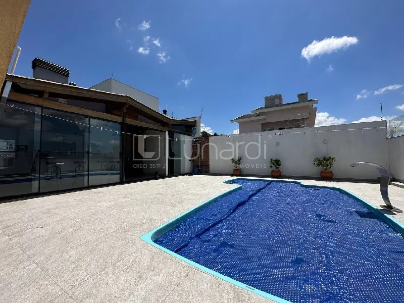 Foto Casa com 3 Dormitórios