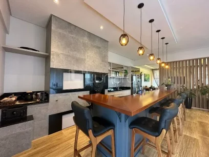 Foto Casa com 4 Dormitórios