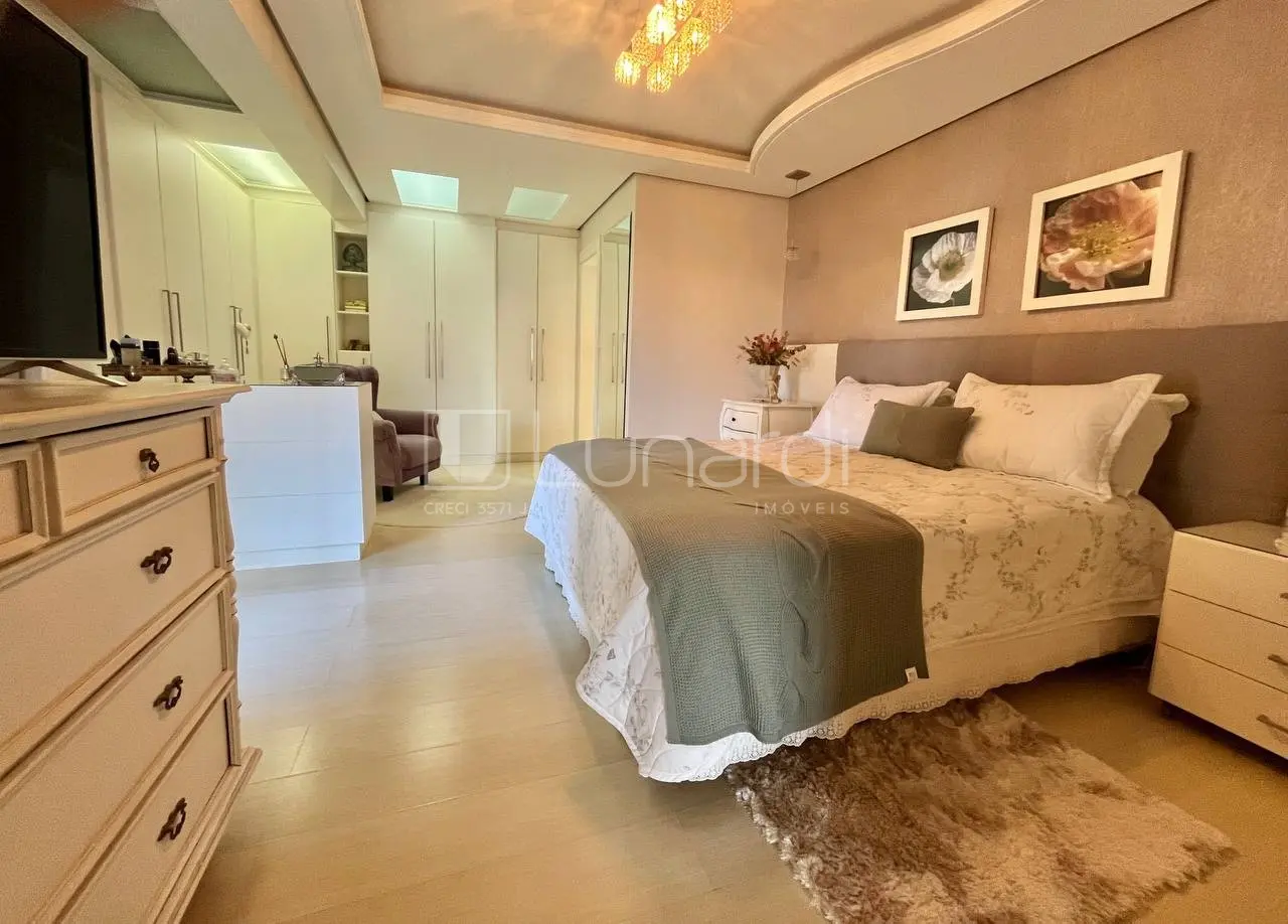 Foto Apartamento com 3 Dormitórios