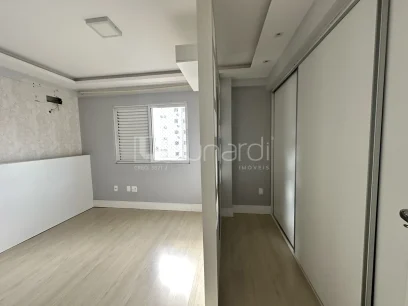 Foto Apartamento com 3 Dormitórios