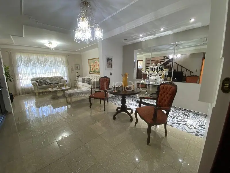 Foto Casa com 3 Dormitórios