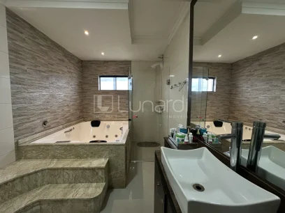 Foto Casa com 3 Dormitórios