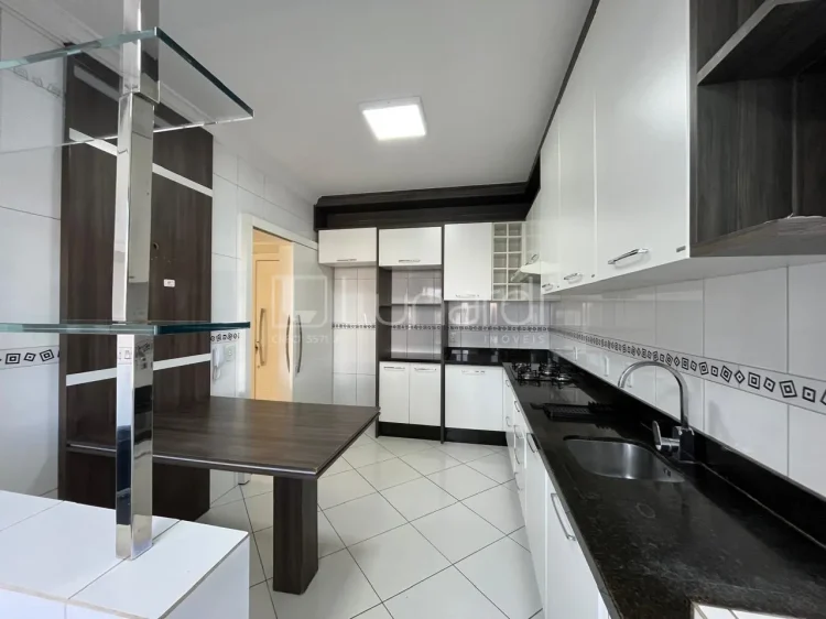 Apartamento com 2 Dormitórios