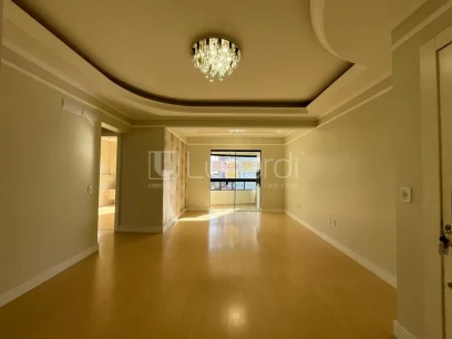 Foto Apartamento com 2 Dormitórios