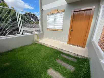 Foto Sobrado com 2 Suítes