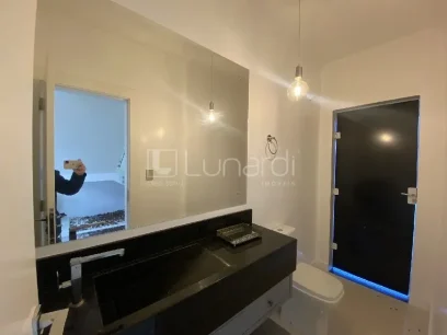 Foto Casa com 3 Dormitórios