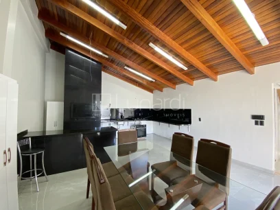 Foto Casa com 3 Dormitórios