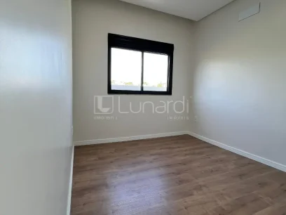 Foto Casa com 3 Dormitórios