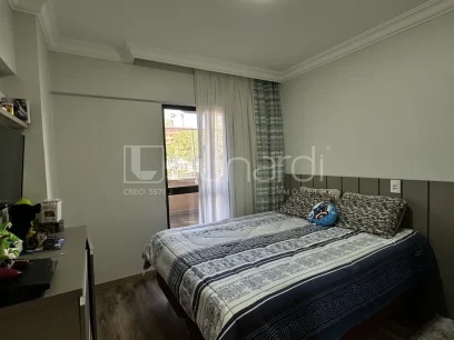 Foto Apartamento com 3 Dormitórios