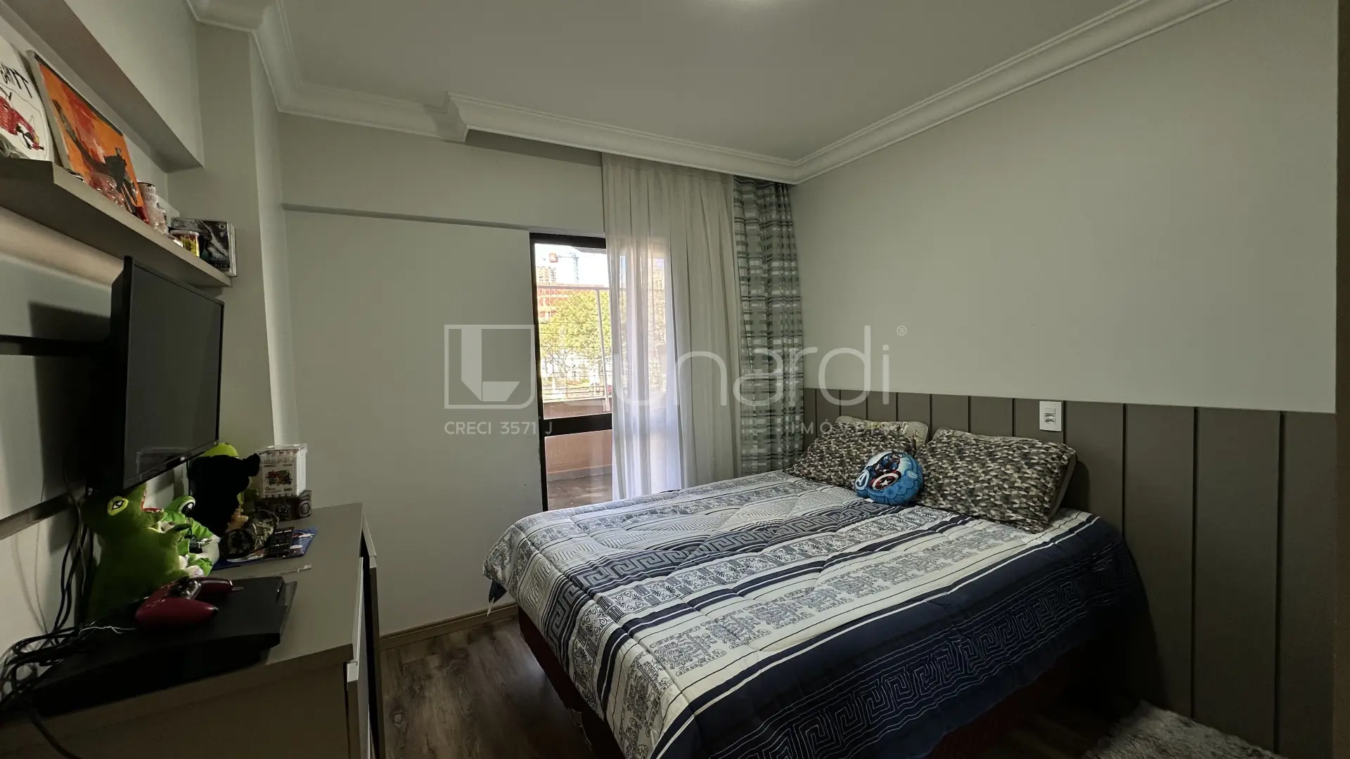 Foto Apartamento com 3 Dormitórios
