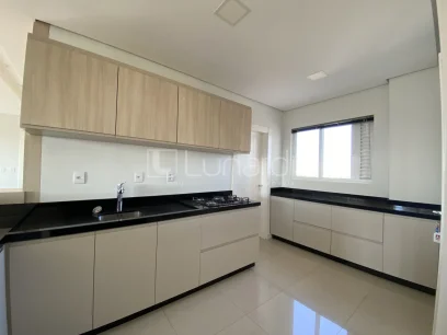 Foto Apartamento com 3 Suítes