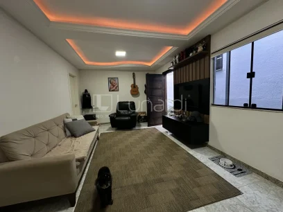 Foto Casa com 3 Dormitórios