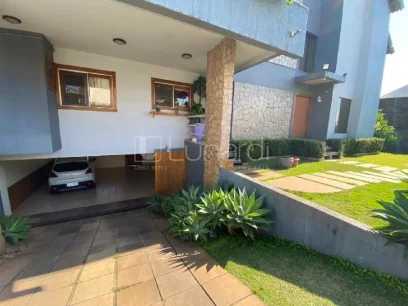 Foto Casa com 3 Dormitórios