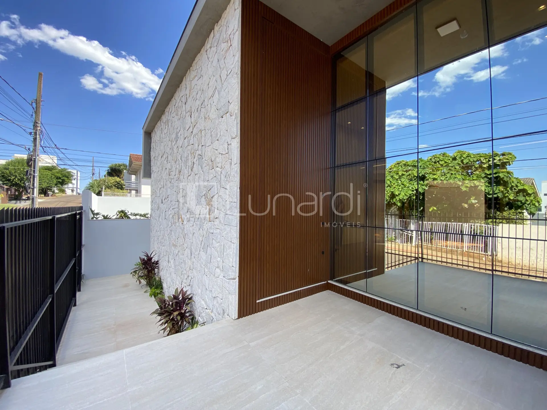 Foto Casa com 3 Suítes