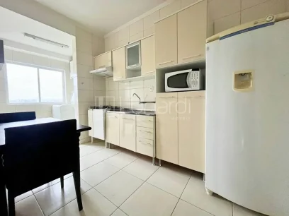 Foto Apartamento com 2 Dormitórios