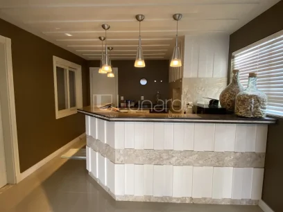 Foto Apartamento com 3 Suítes