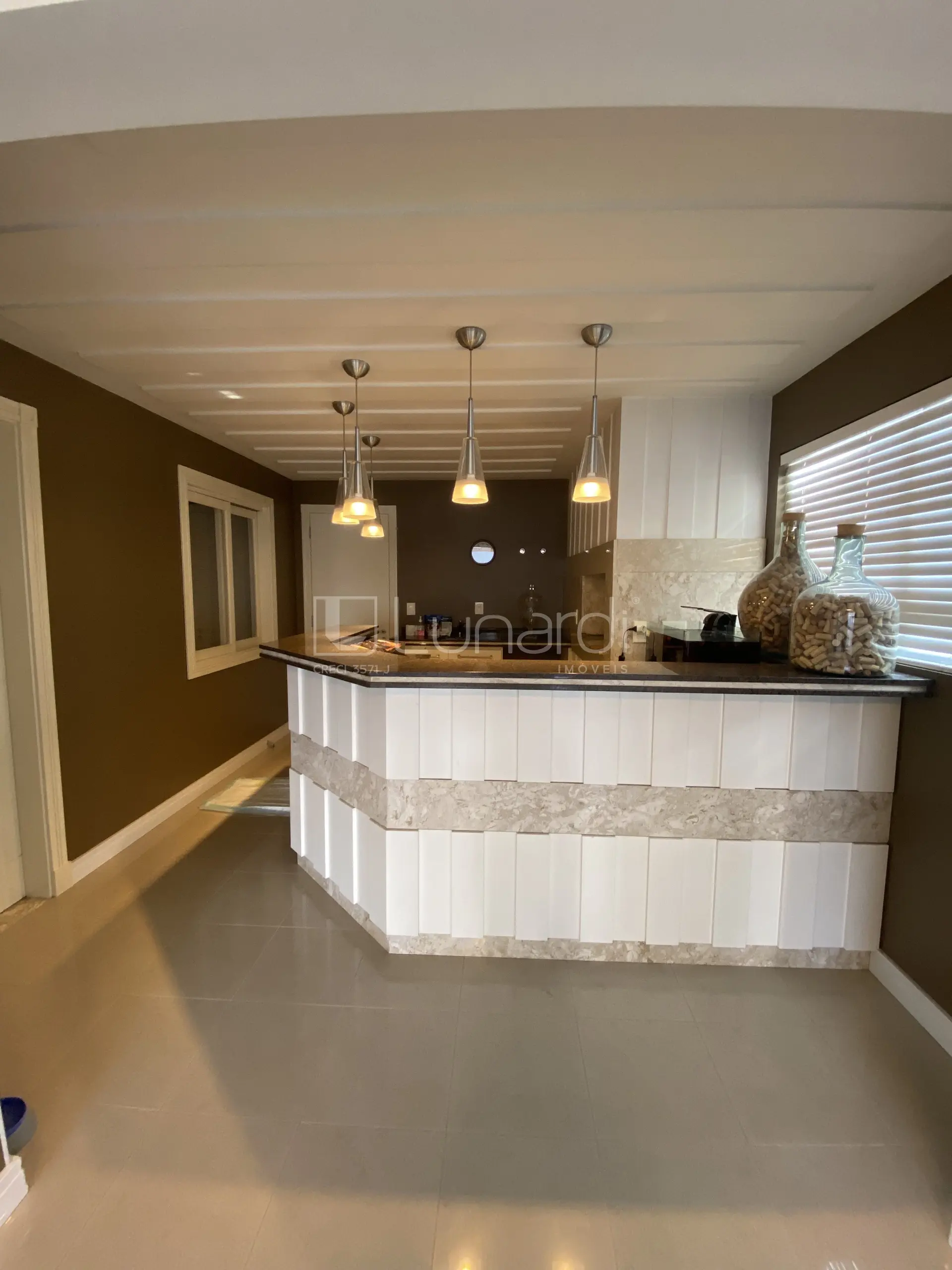 Foto Apartamento com 3 Suítes