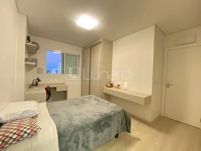 Foto Apartamento com 3 Suítes