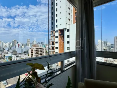 Foto Apartamento com 2 Dormitórios