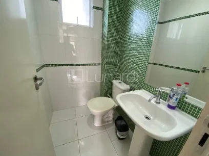 Foto Sobrado com 2 Suítes