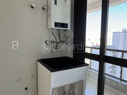 Foto Apartamento com 2 Dormitórios