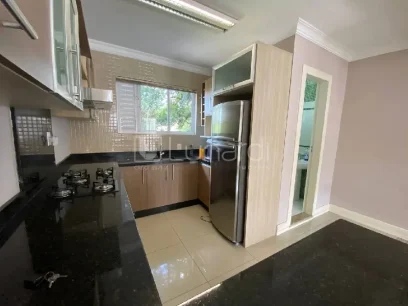 Foto Sobrado com 2 Suítes