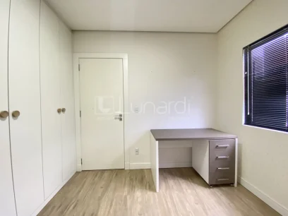 Foto Apartamento com 2 Dormitórios